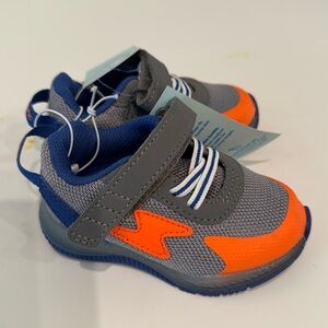 NWT boys stride rite tennis shoes size 5